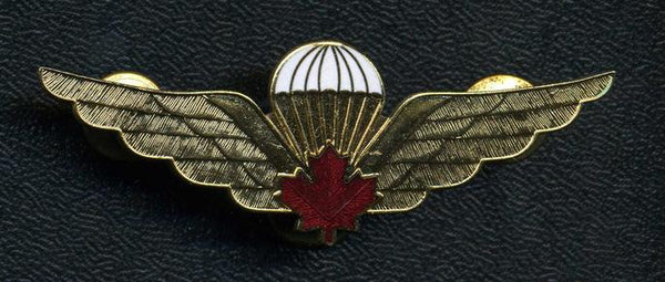 Canadian Armed Forces Specialist Badge: Qualified Parachutist