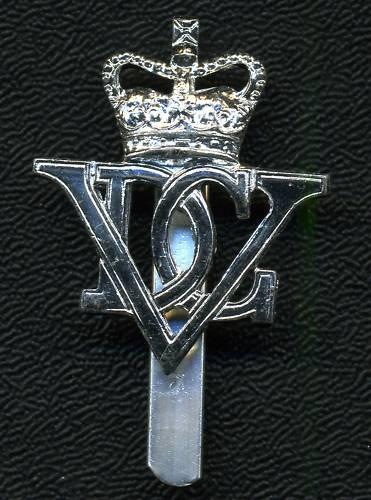5th Royal Inniskilling Dragoons Anodised Alum. Cap Badge