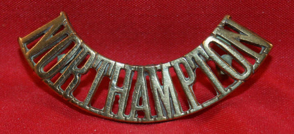 British Northampton Regiment Shoulder Title Badge
