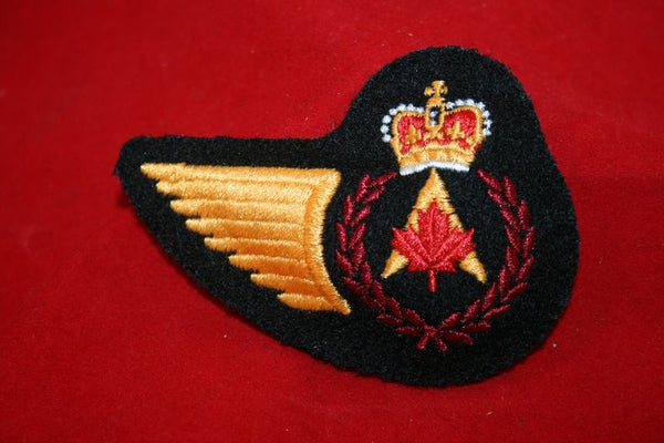 RCAF CAF Half Wing Trade Badge: Aerospace Engineer