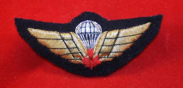 Parachute Badge Gold Mylar Wing