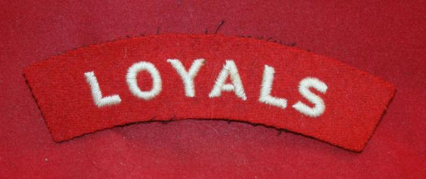 British Army: LOYALS REGIMENT Cloth Shoulder Flash