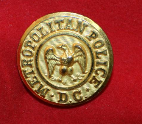 Metropolitan Police DC Uniform Button - Old Obsolete style / design ...