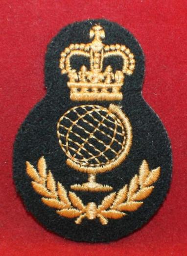 Canadian Army DEU Trade Badge: Geomatics Tech - Group 4