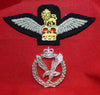 Post 1953 era, British Army Air Corps Cap Badge and Cloth Wing
