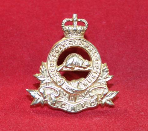 RCAPC Royal Canadian Pay Corps Collar Badge