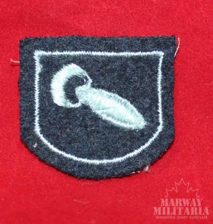 WW2 RCAF ARMORER'S TRADE BADGE