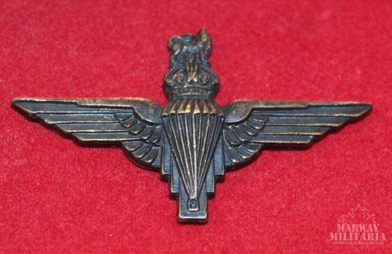 WW2 British Airborne Collar Badge