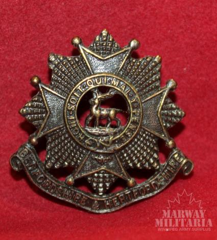 British Bedfordshire and Hertfordshire Regiment Collar Badge