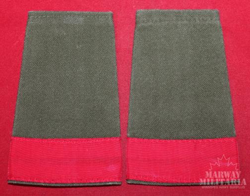 Pair of OD Epaulets with Red Bottom Border