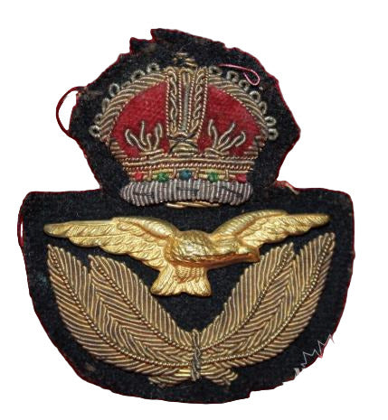 RCAF / RAF Pilots Cap Badge