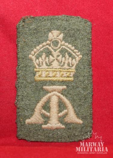 Canadian / British Army: Assistant Instructor Cloth Trade Badge