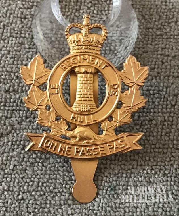 Le Regiment De Hull Cap Badge